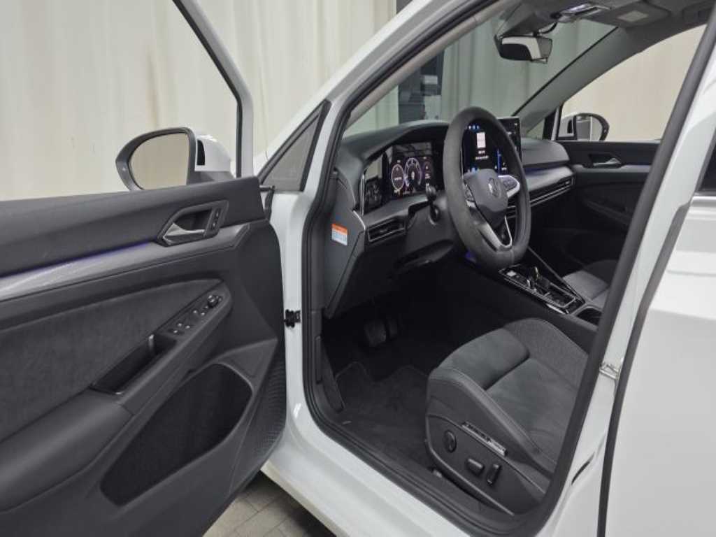 Volkswagen Golf - Vista 10