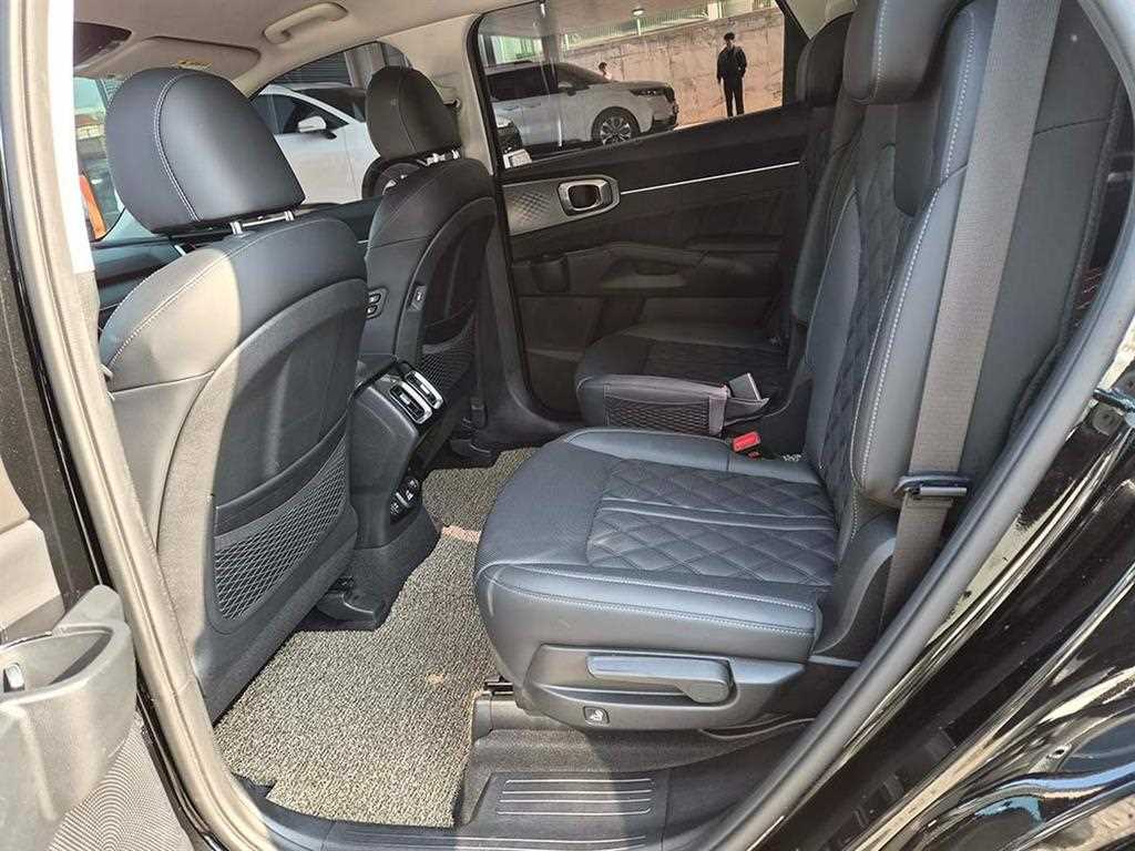 KIA Sorento - Vista 7