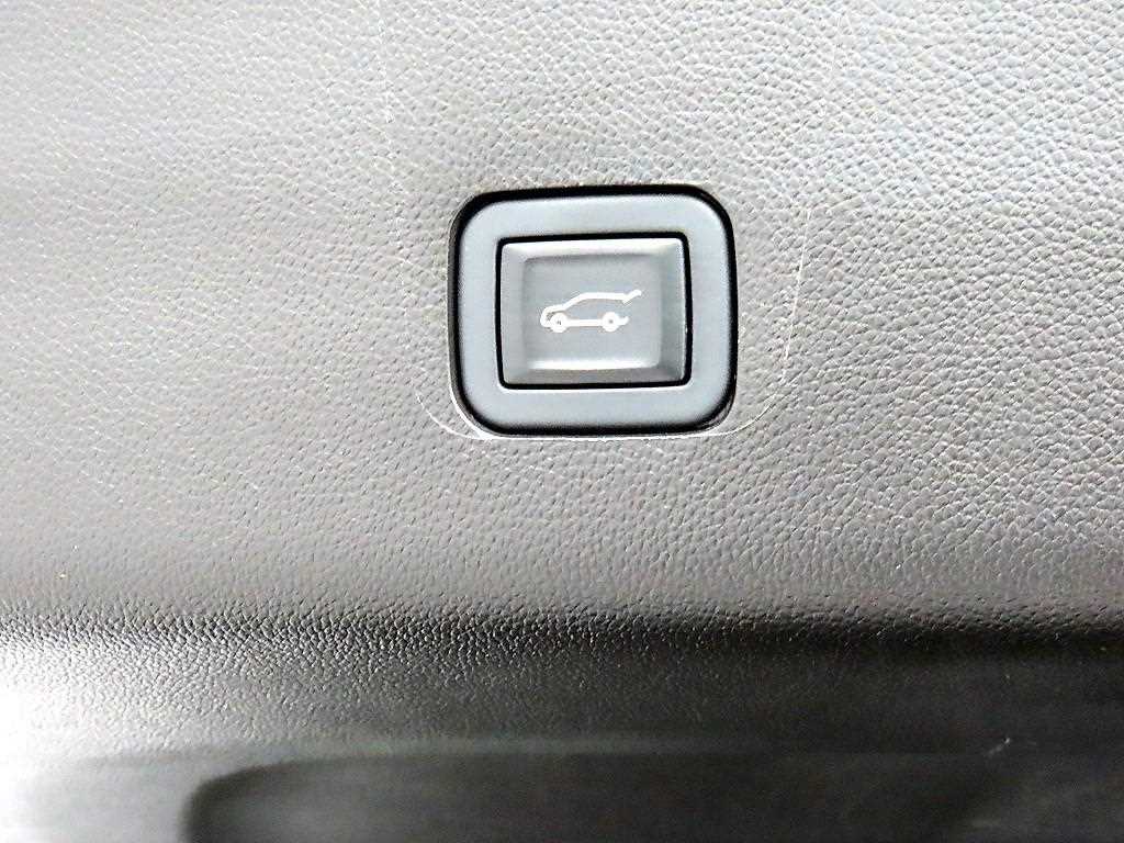 Chevrolet Travers 2020 Negro - Importación desde Corea - HF Imports Iquique - Foto 15