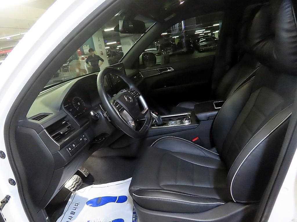 Ssangyong Rexton - Vista 6