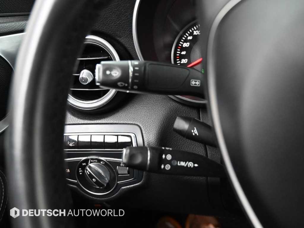 Mercedes Benz C Class - Vista 11