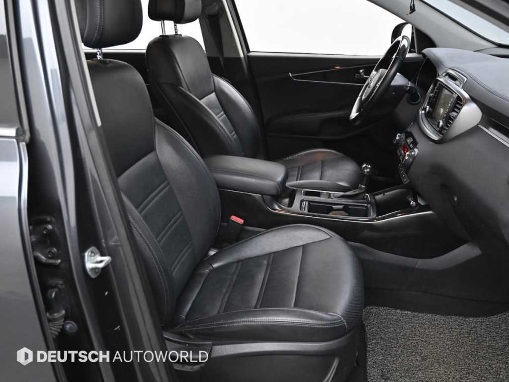 KIA Sorento - Vista 10