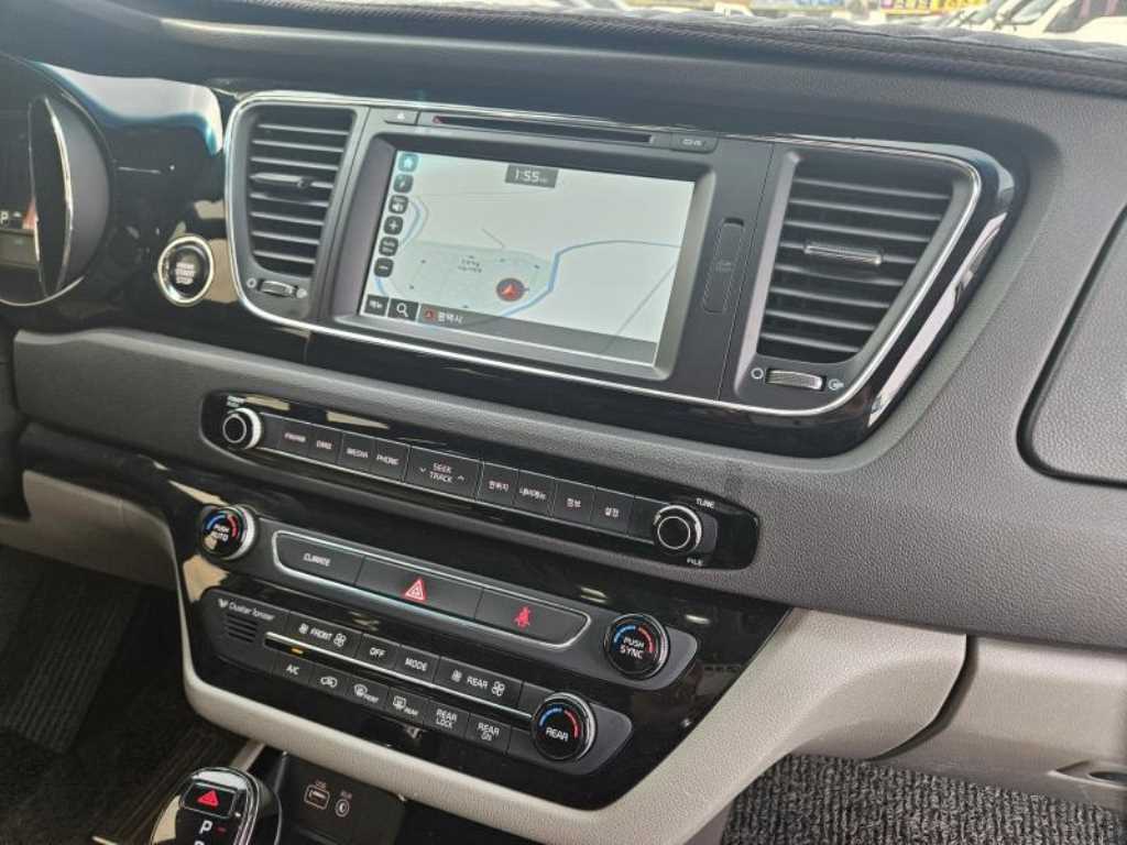 KIA Carnival 2017 - Importación desde Corea - HF Imports Iquique - Foto 13