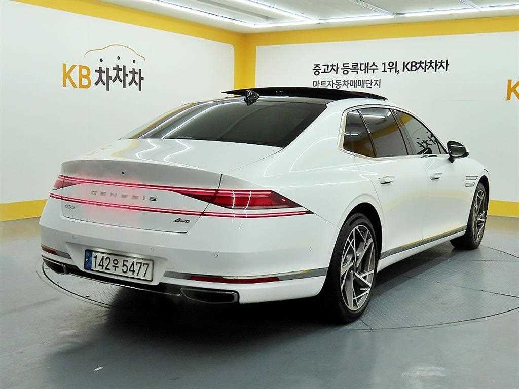 Genesis G90 - Vista 4