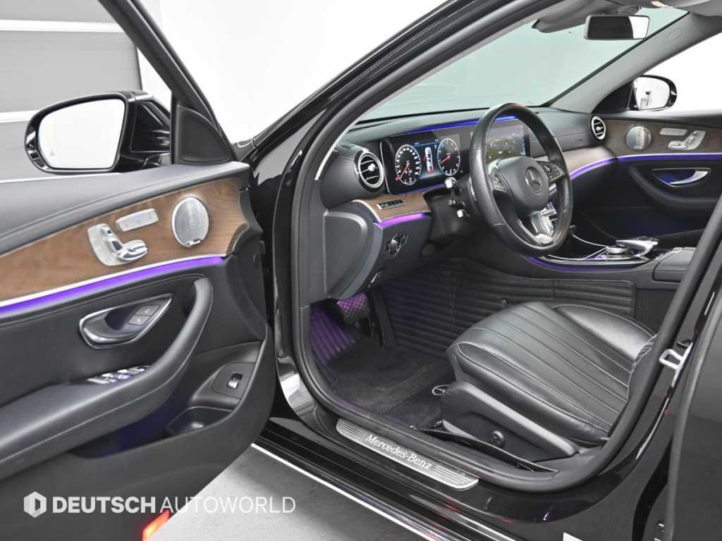 Mercedes Benz E class - Vista 11