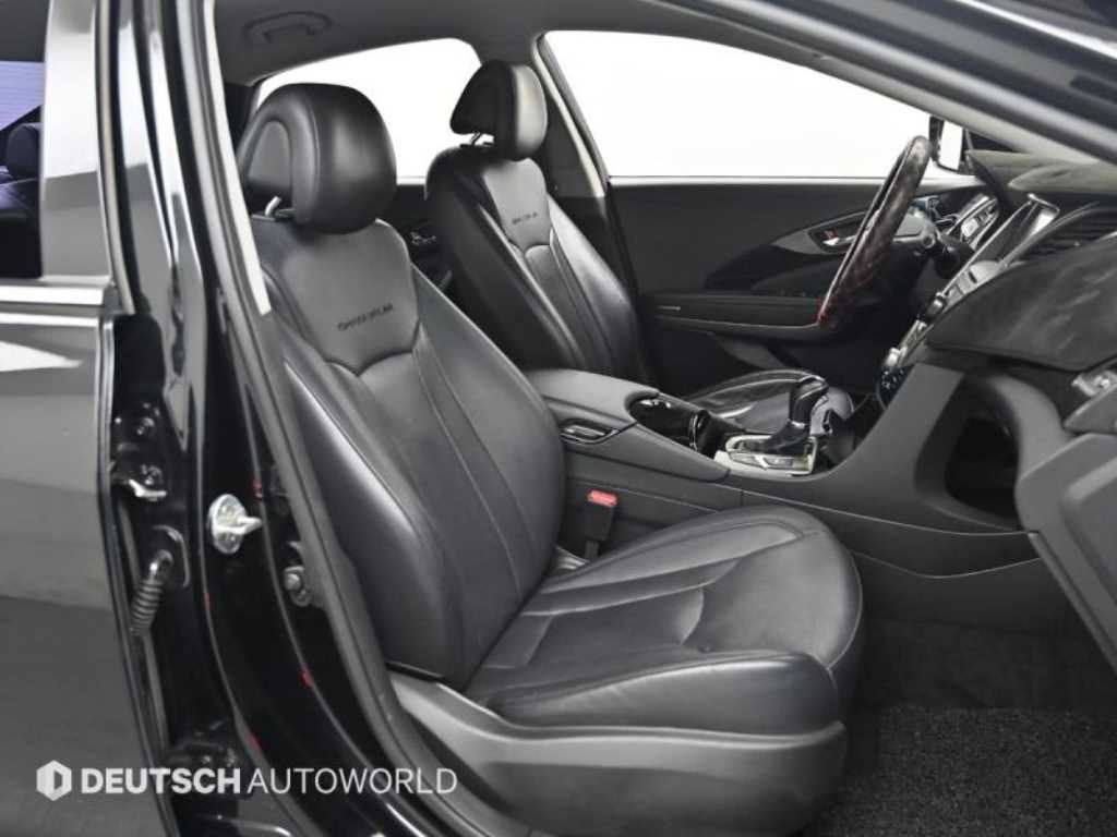 HYUNDAI Grandeur - Vista 10