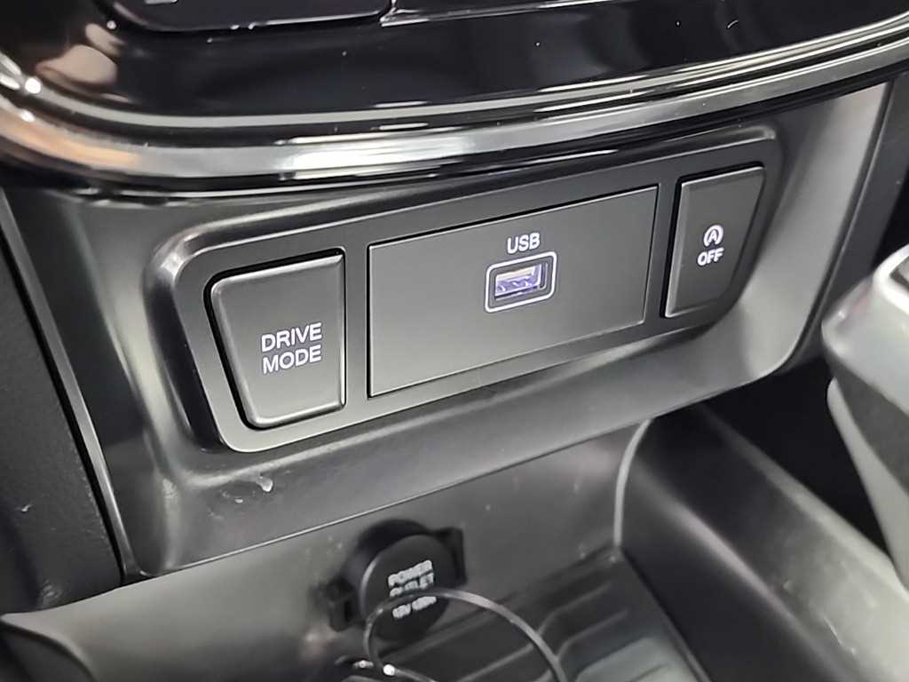 Ssangyong Tivoli 2022 Blanco - Importación desde Corea - HF Imports Iquique - Foto 17