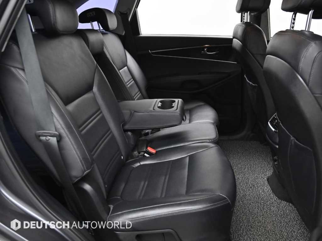 KIA Sorento - Vista 12