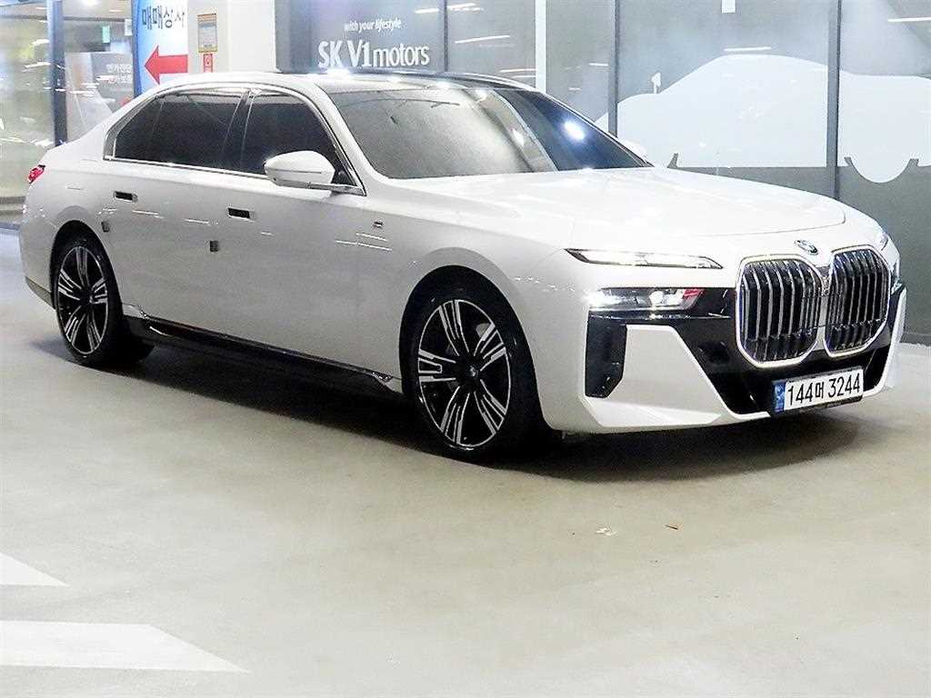BMW 7 Series 2023 - Importación desde Corea - HF Imports Iquique - Foto 1