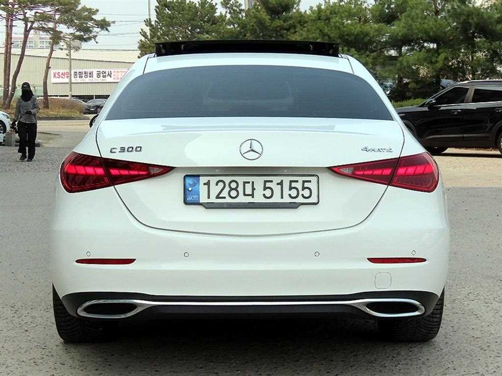 Mercedes Benz C Class - Vista 4