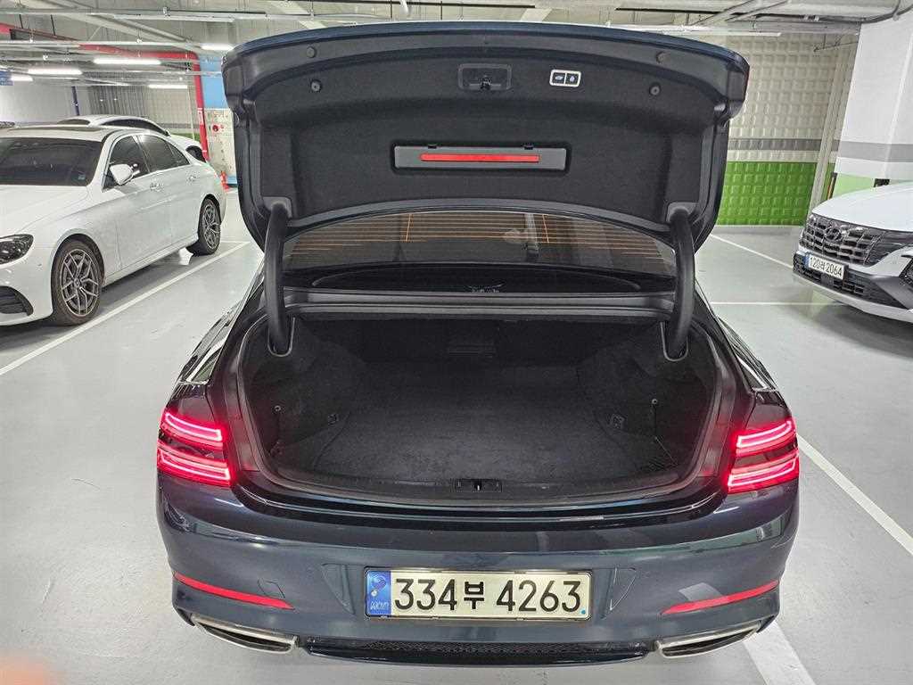 Genesis G80 - Vista 7