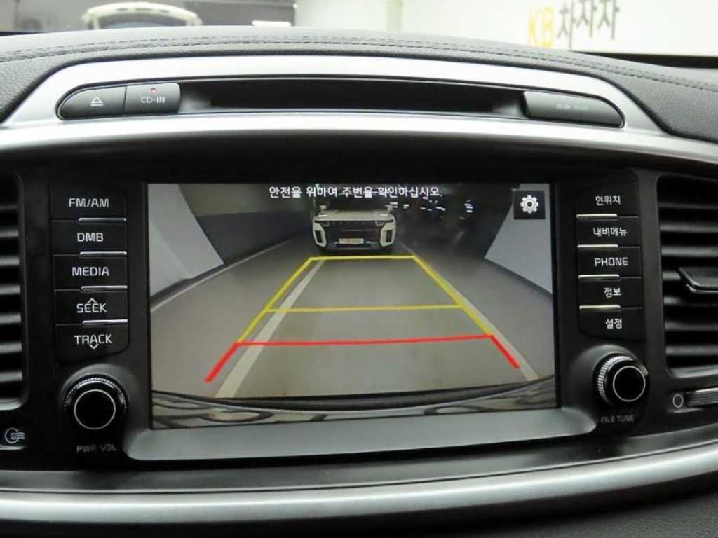 KIA Sorento - Vista 10