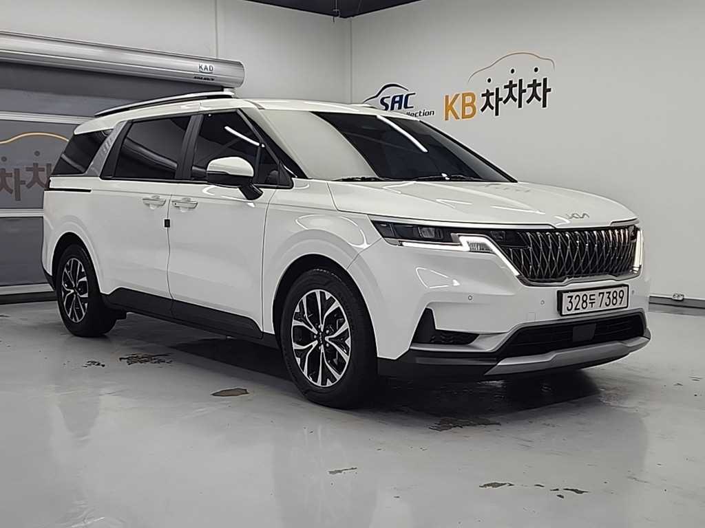 KIA Carnival - Vista 4