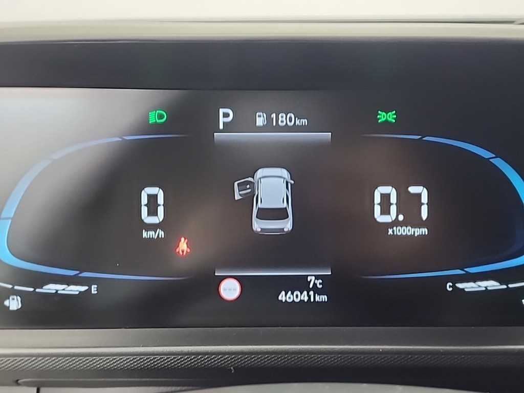 HYUNDAI Casper - Vista 6