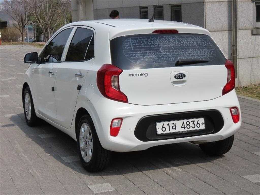 KIA Morning - Vista 4