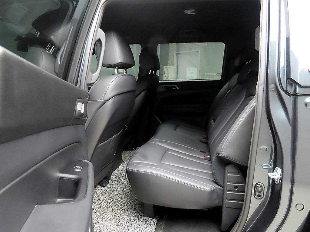 Ssangyong Rexton - Vista 6