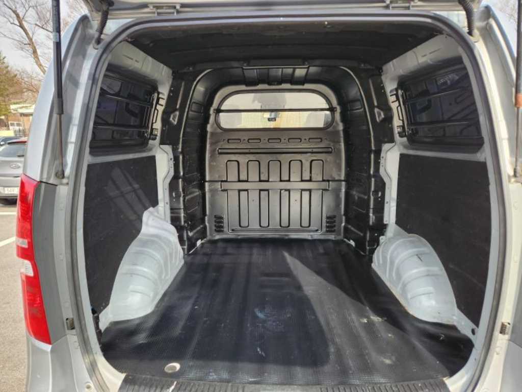 HYUNDAI Starex 2019 Gris - Importación desde Corea - HF Imports Iquique - Foto 14