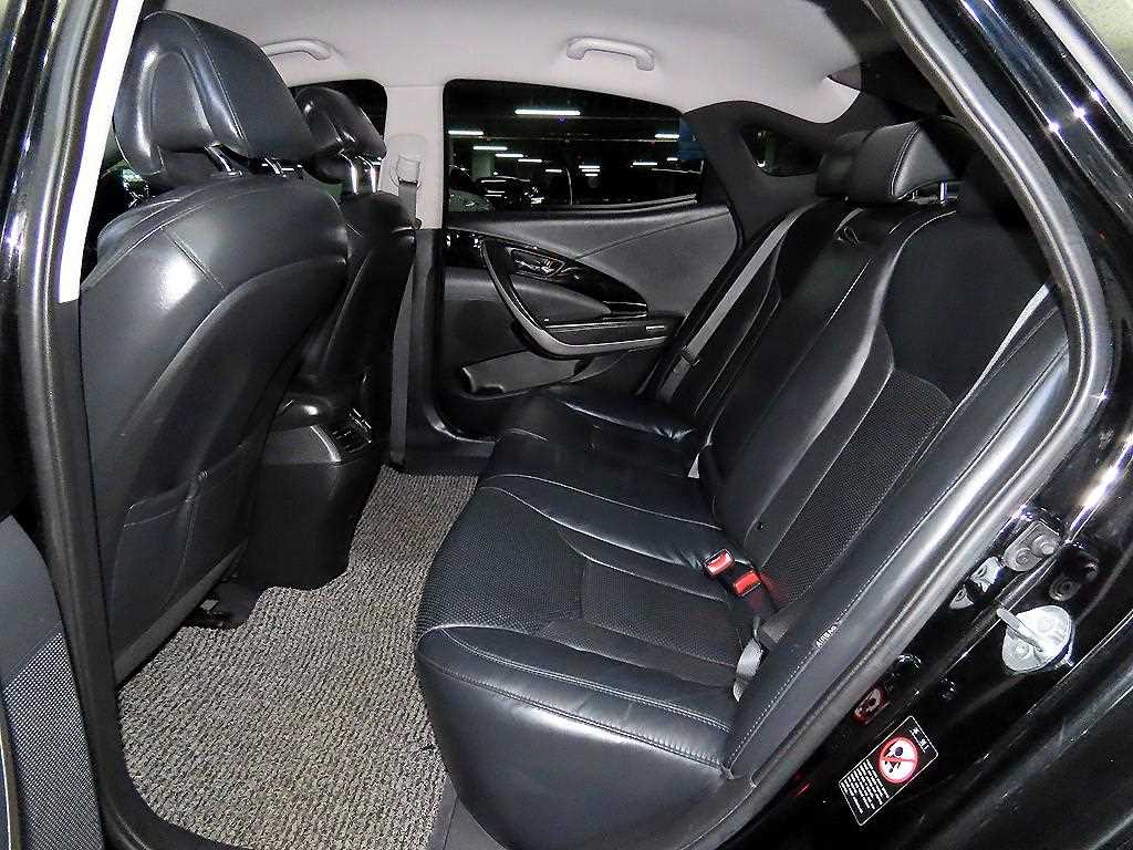 HYUNDAI Grandeur - Vista 7