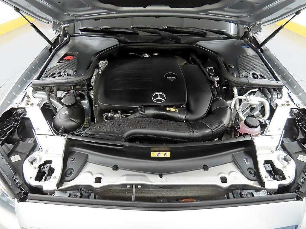 Mercedes Benz E class 2020 Gris - Importación desde Corea - HF Imports Iquique - Foto 19