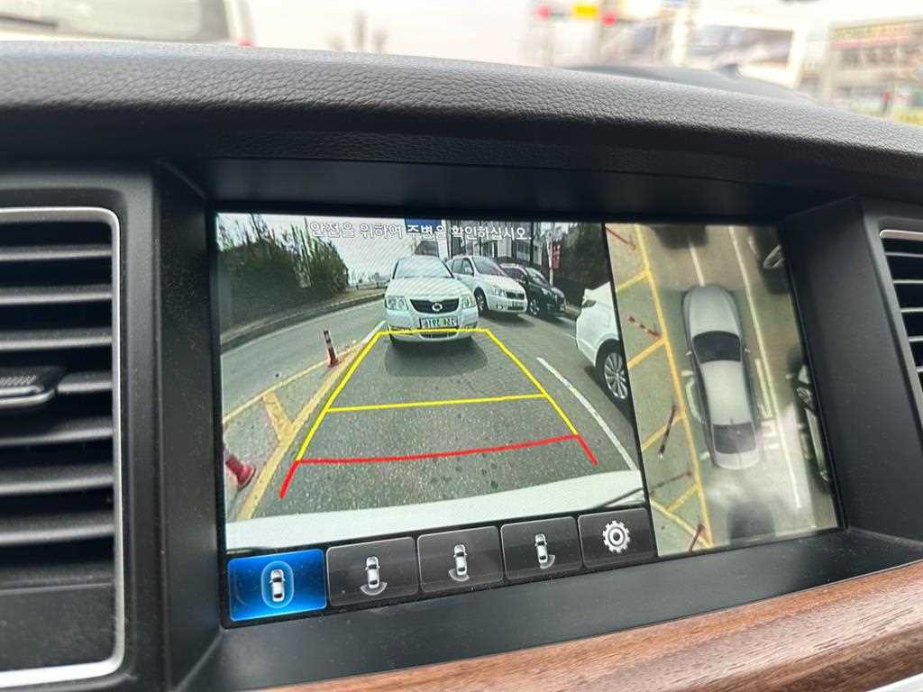 Genesis G80 - Vista 9