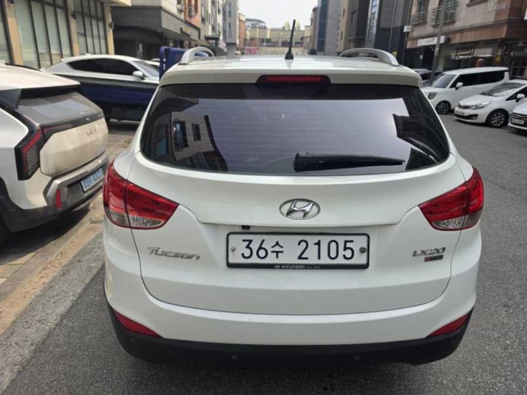 HYUNDAI Tucson - Vista 4