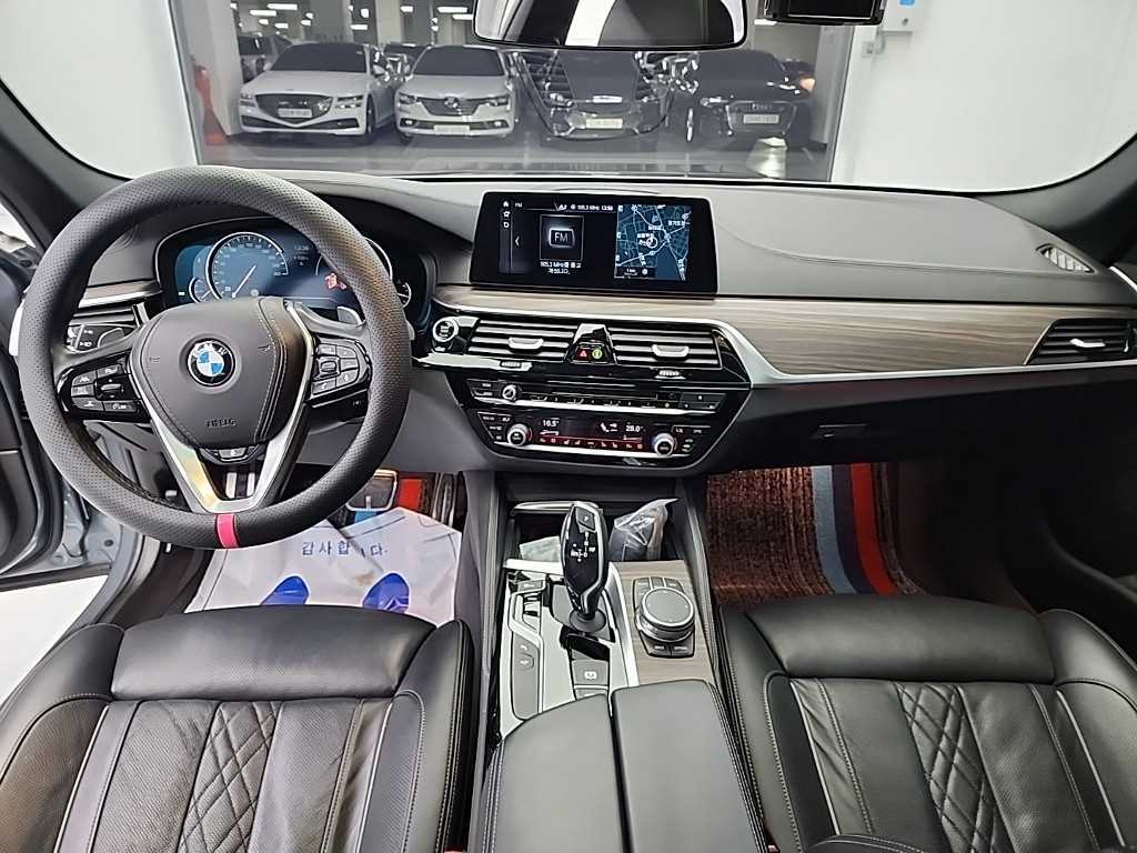 BMW 5 Series - Vista 7