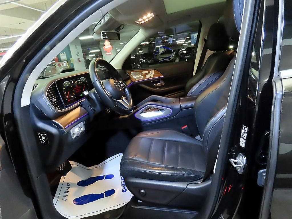 Mercedes Benz GLE Class - Vista 6