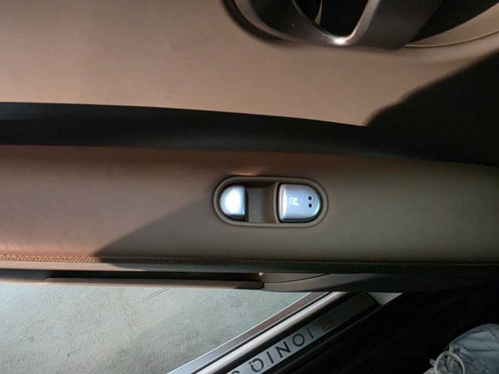 HYUNDAI Ioniq 5 - Vista 8