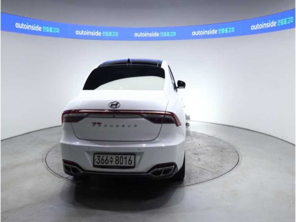 HYUNDAI Grandeur - Vista 4