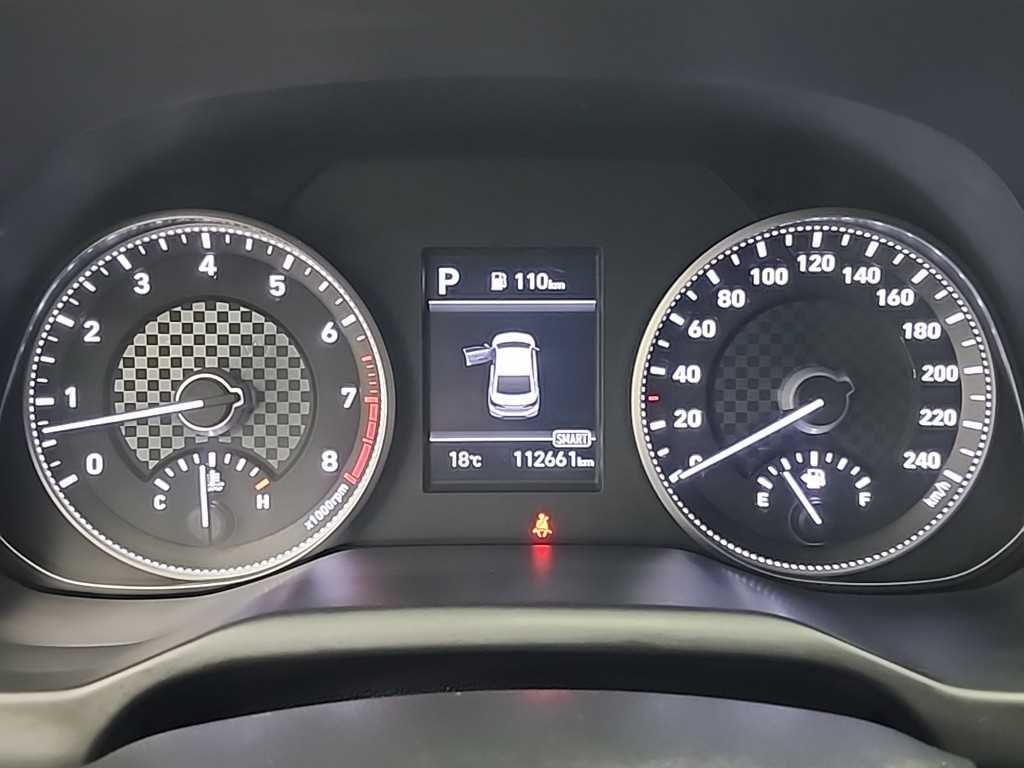 HYUNDAI Avante - Vista 6