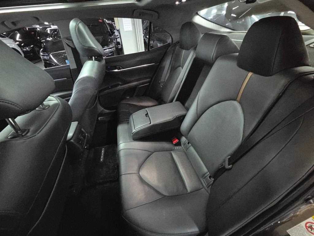 Toyota Camry - Vista 12