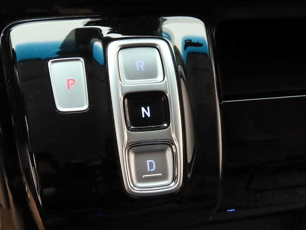 HYUNDAI Staria - Vista 11