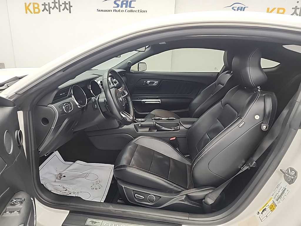 Ford Mustang - Vista 11