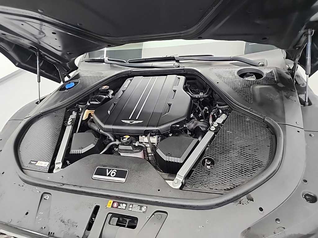 Genesis G90 - Vista 6