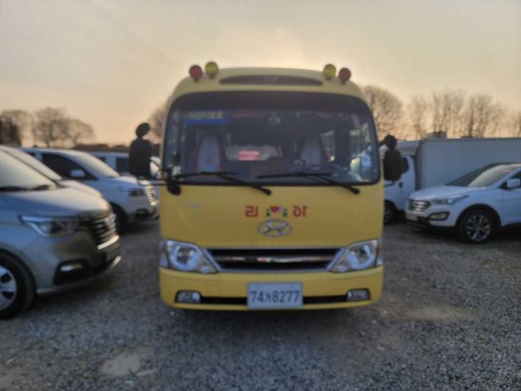 medium and large bus Hyundai bus 2014 - Importación desde Corea - HF Imports Iquique - Foto 1