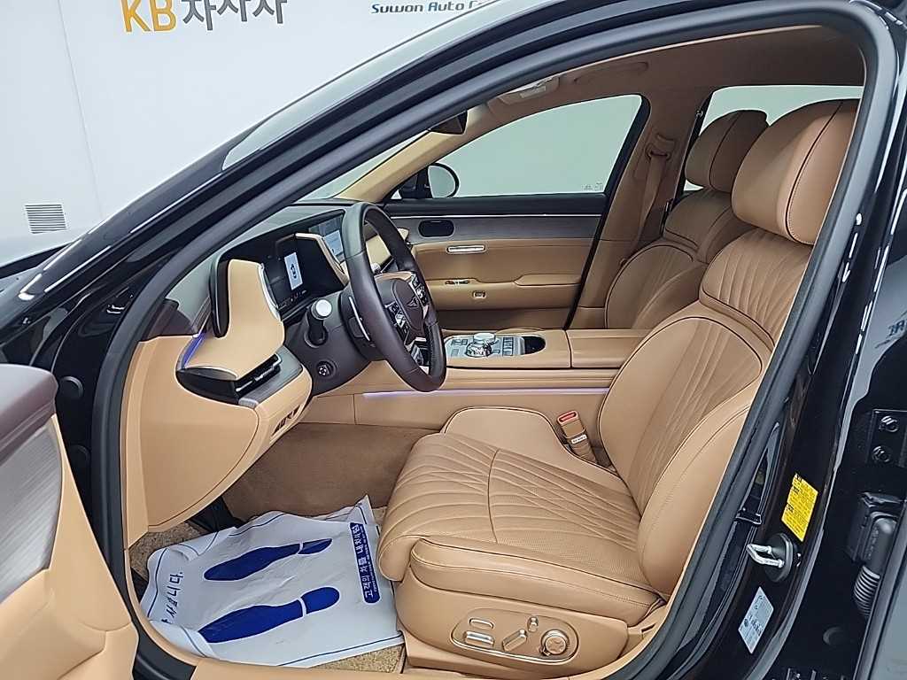 Genesis G90 - Vista 11