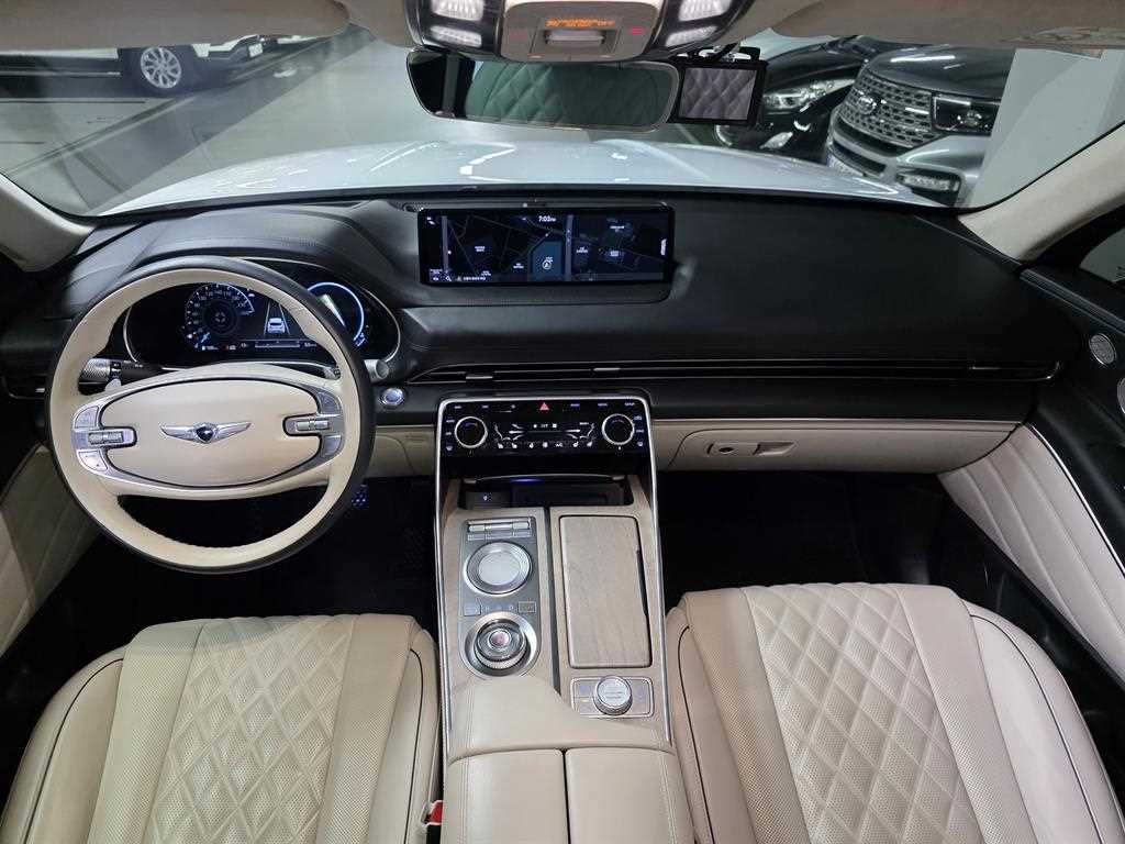 Genesis GV80 - Vista 9