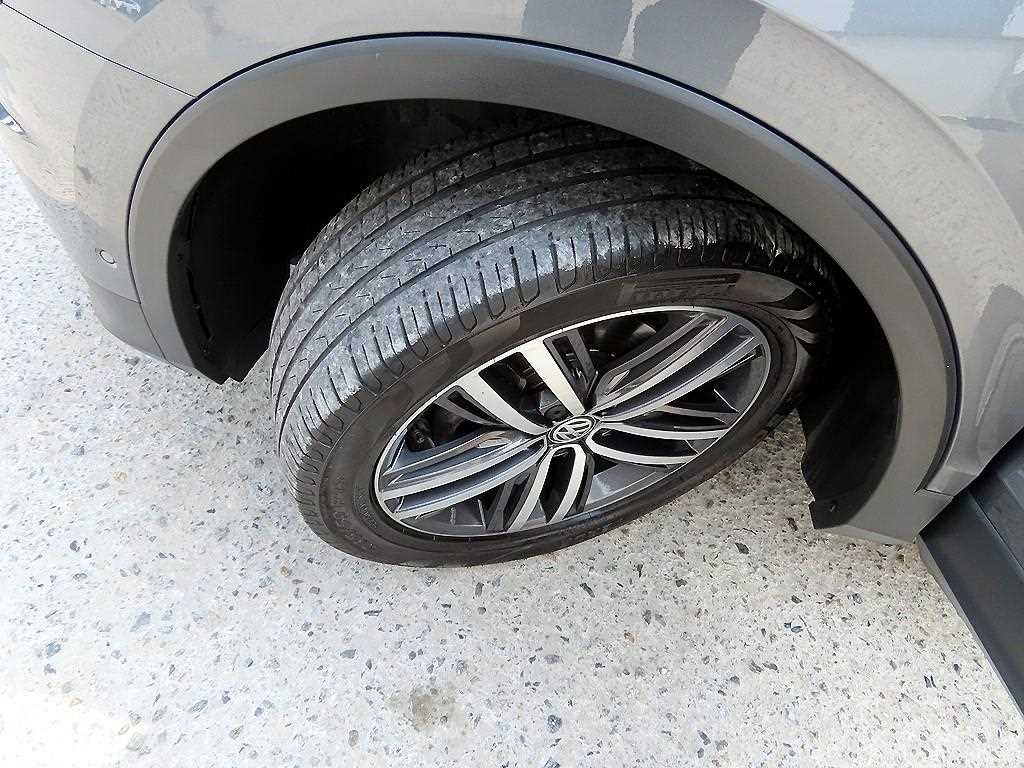 Volkswagen Tiguan 2020 Gris - Importación desde Corea - HF Imports Iquique - Foto 20