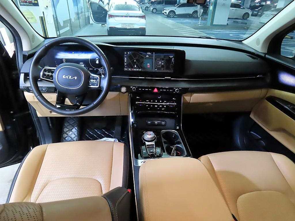 KIA Carnival - Vista 10