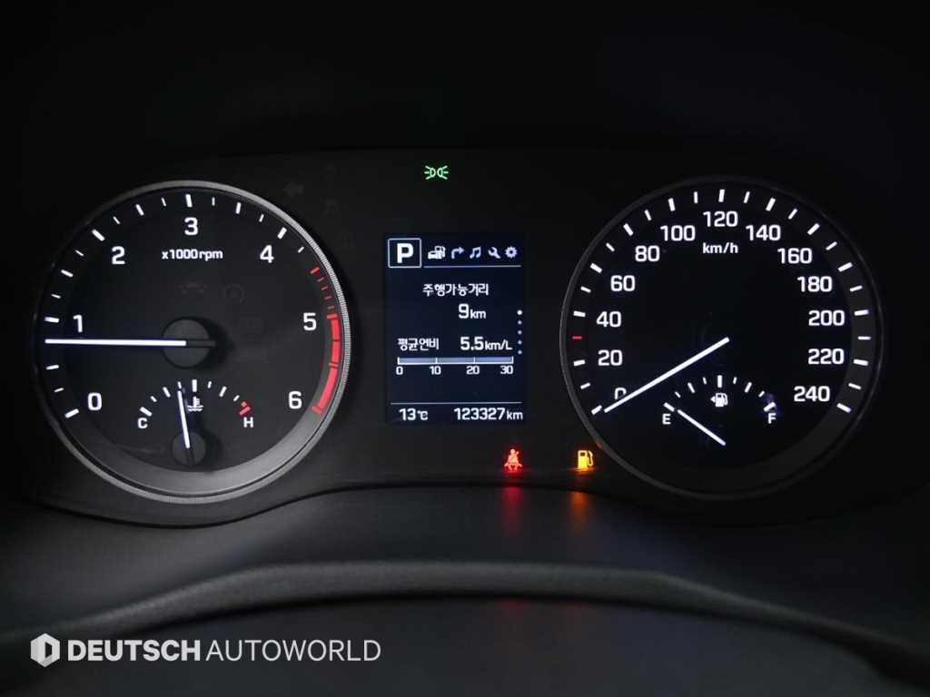 HYUNDAI Tucson - Vista 8