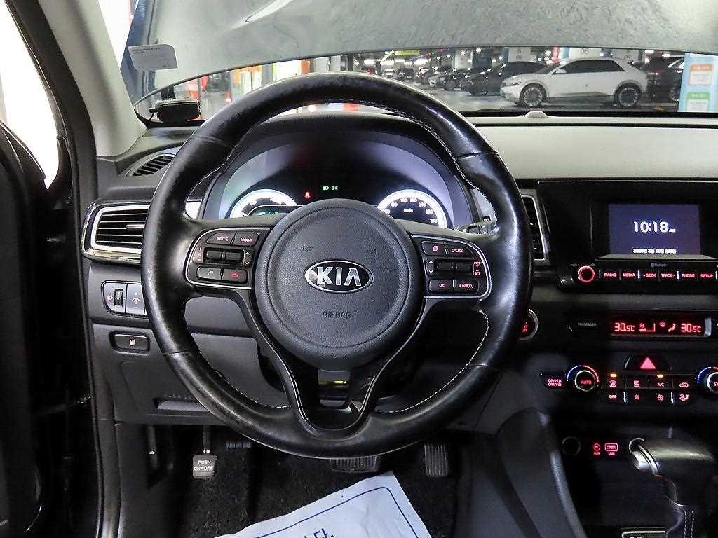 KIA Niro - Vista 8