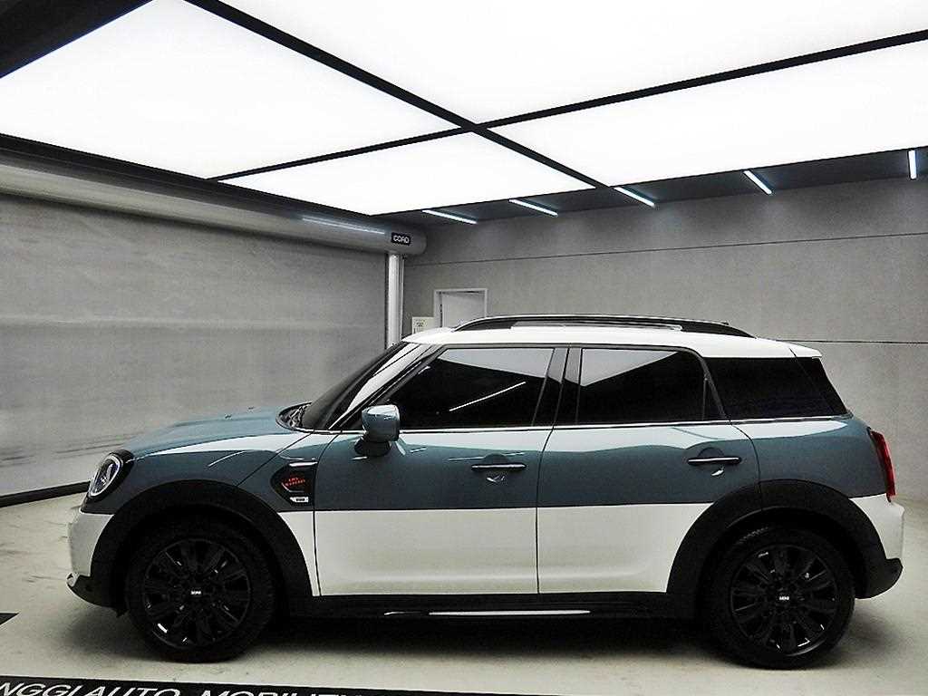 Mini Countryman - Vista 4