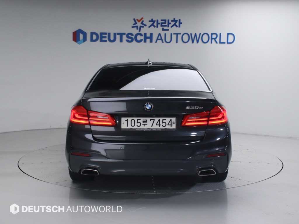 BMW 5 Series - Vista 4