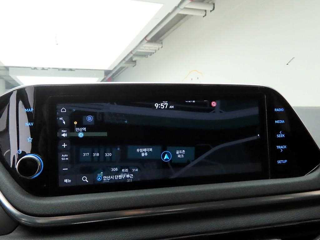 HYUNDAI Sonata - Vista 9