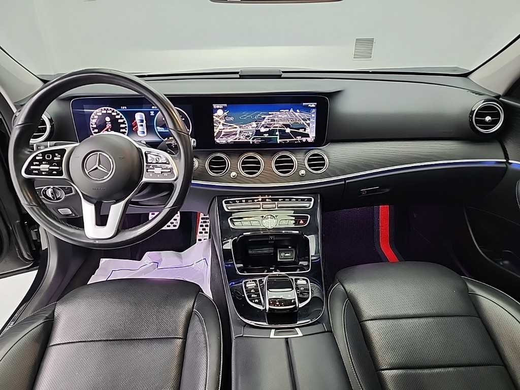 Mercedes Benz E class - Vista 7