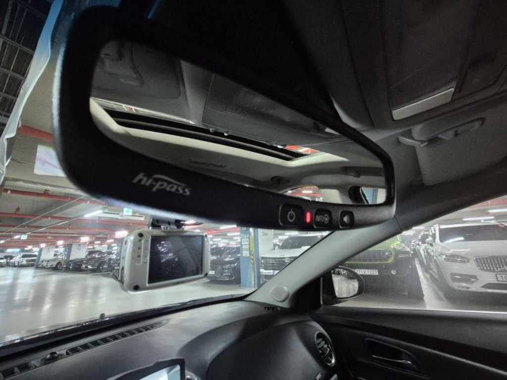 Chevrolet Cruise 2016 Negro - Importación desde Corea - HF Imports Iquique - Foto 15