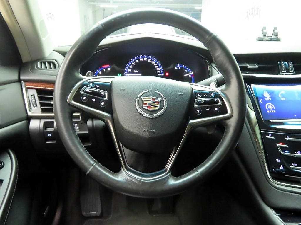 Cadillac CTS - Vista 4