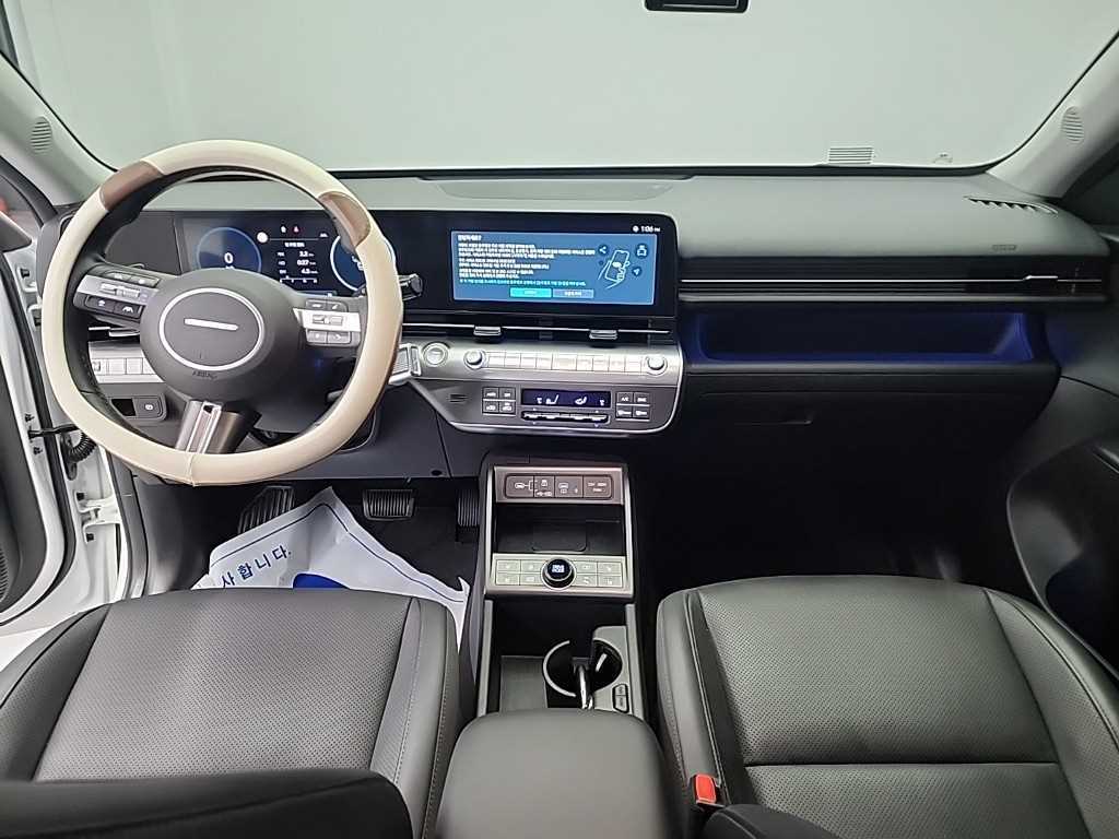 HYUNDAI Kona - Vista 7