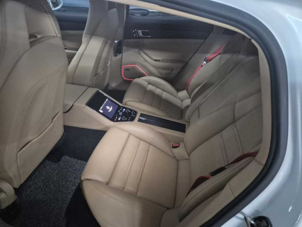 Porsche Panamera - Vista 6