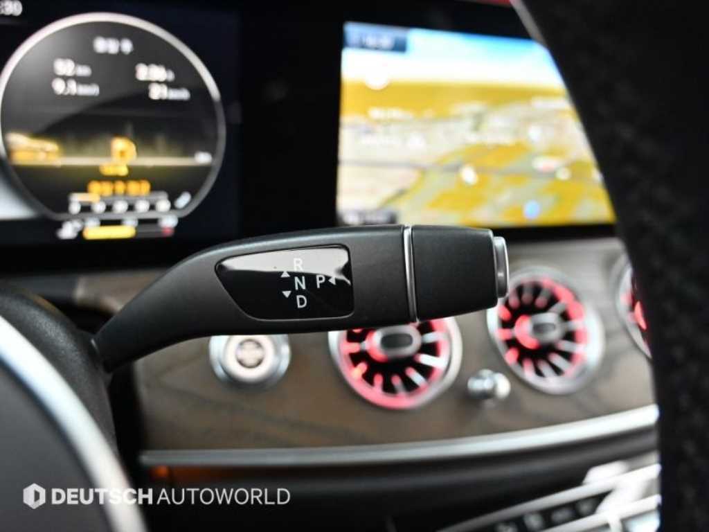 Mercedes Benz E class - Vista 10